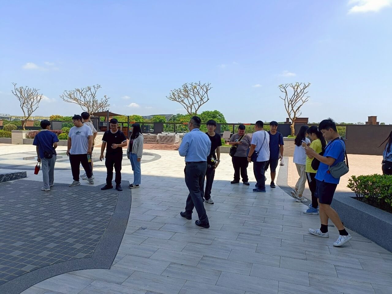 LINE_ALBUM_2025513長榮文苑參訪_250513_57